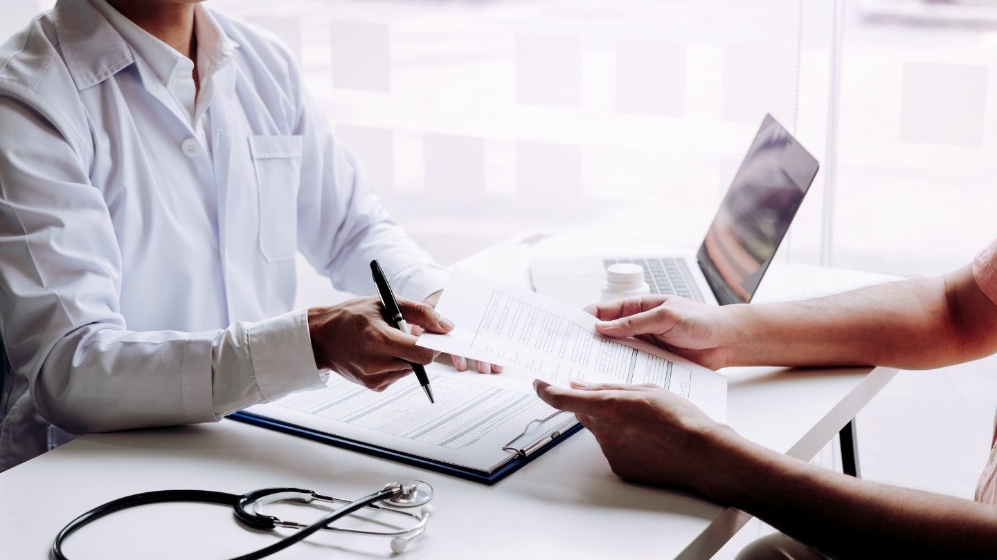 Physician discussing a gradual tapering plan with a patient